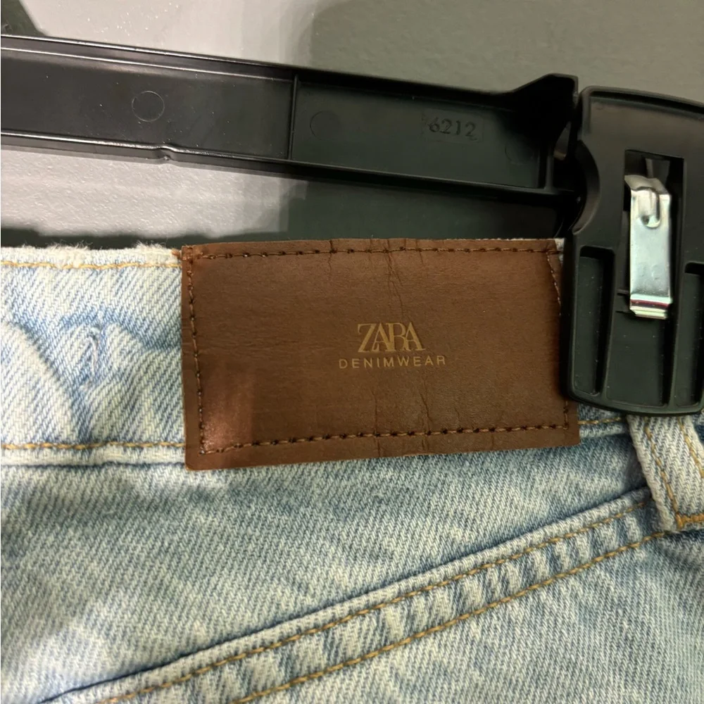 Zara Mom Fit Jeans With High Waist Size 0 - Picture 6 of 6
